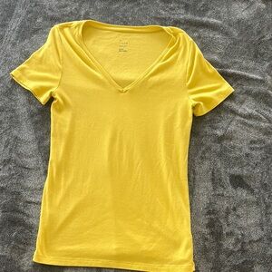 A New Day Yellow Fitted V-Neck Short Sleeve Tee